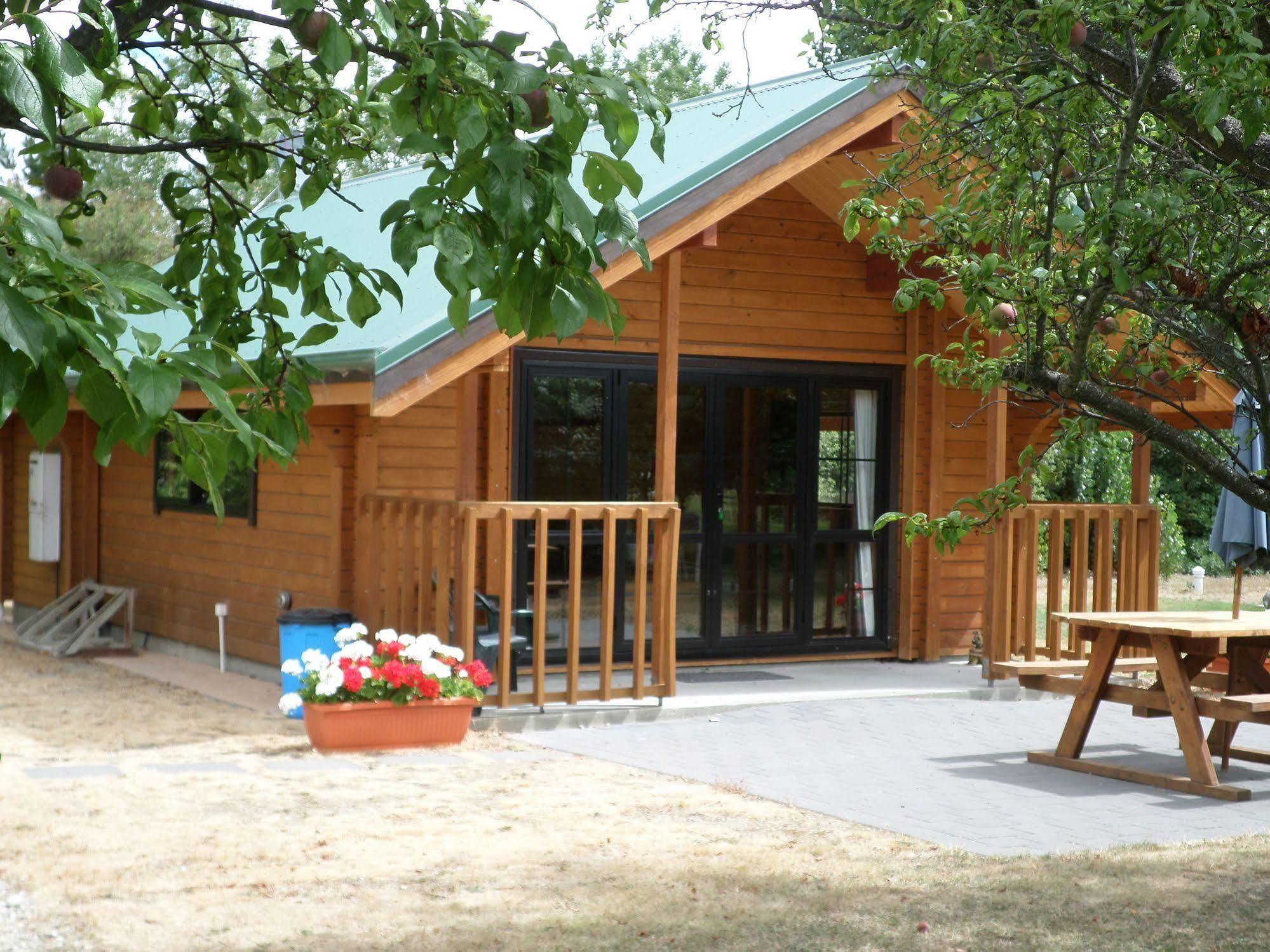 Central Chalets Ltd Alexandra Exterior foto